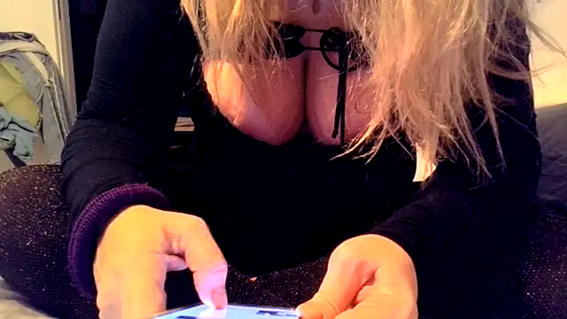 Snapshot of leadileo chatting on 09.13.25 leadileo online show from 09.13.25