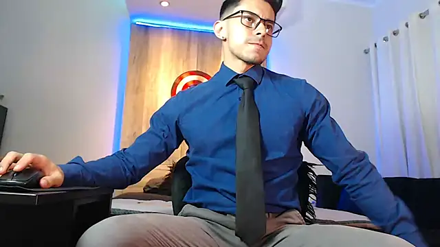 Andrew 4  online show from 12.11.24