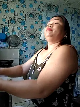 Snapshot of XXLorie_02 chatting on 07.05.26 XXLorie 02 online show from 07.05.26