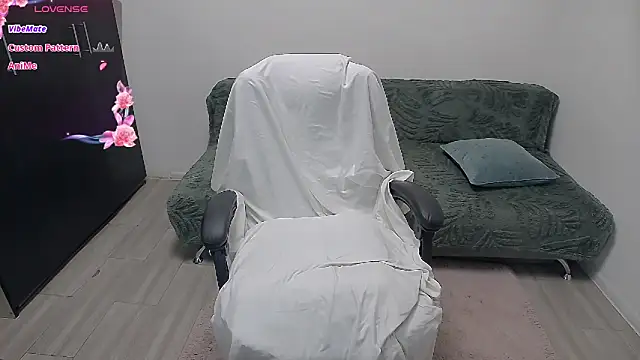erikaerika online show from 07.15.26