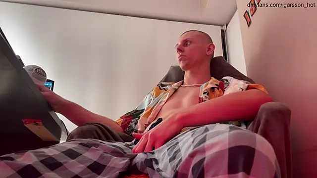 vladdymeow online show from 10.28.25