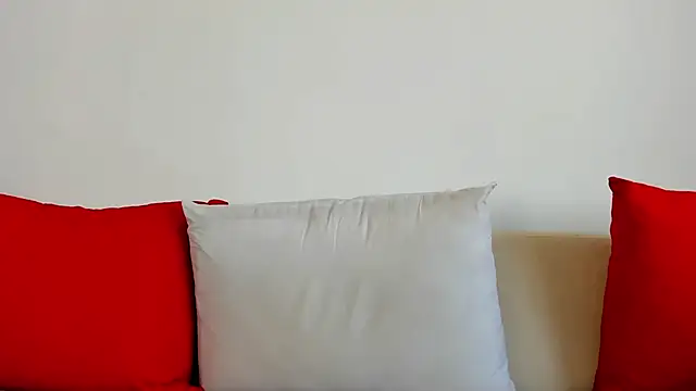 Snapshot of cute_angel95 chatting on 02.12.25 cute angel95 online show from 02.12.25