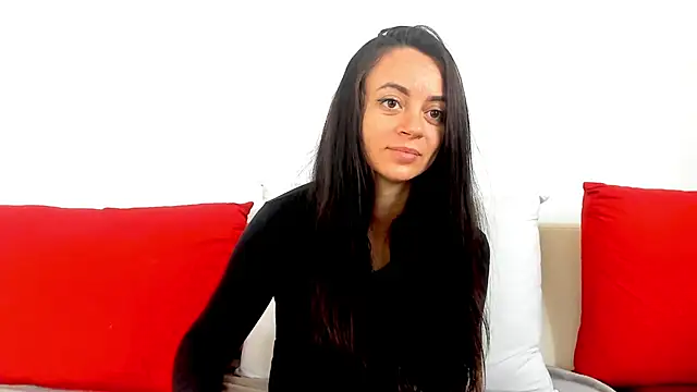 Snapshot of cute_angel95 chatting on 09.20.25 cute angel95 online show from 09.20.25