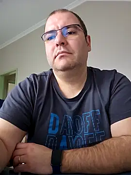 Snapshot of Andrew1900529 chatting on 12.10.24 Andrew1900529 online show from 12.10.24