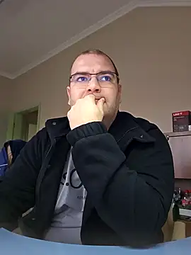 Snapshot of Andrew1900529 chatting on 01.21.25 Andrew1900529 online show from 01.21.25