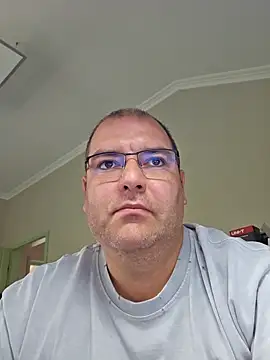 Snapshot of Andrew1900529 chatting on 09.19.25 Andrew1900529 online show from 09.19.25