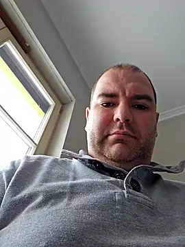 Snapshot of Andrew1900529 chatting on 01.15.26 Andrew1900529 online show from 01.15.26