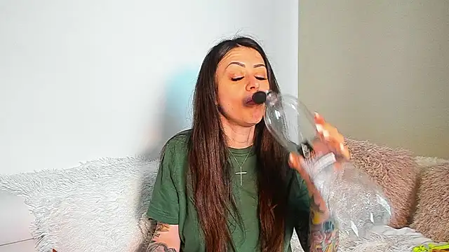 BrianaDiamondXXX online show from 07.05.26