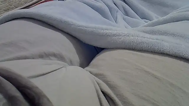 Snapshot of perescam chatting on 10.17.25 perescam online show from 10.17.25