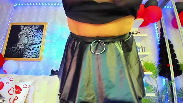 FlowerofLove online show from 03.11.25