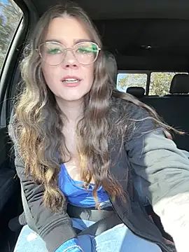 Snapshot of MaggyMayI chatting on 02.23.26 MaggyMayI online show from 02.23.26