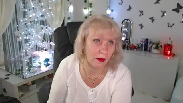 Ghertrude52 online show from 12.19.25