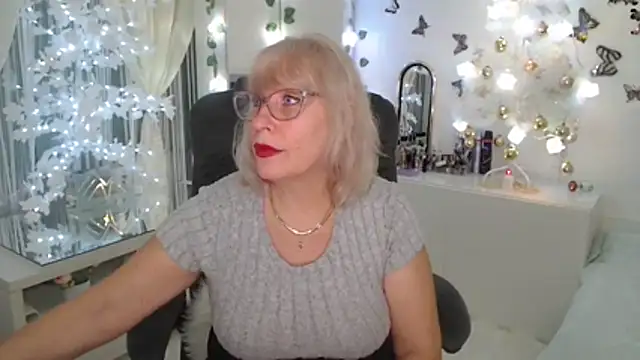 Ghertrude52 online show from 12.20.25