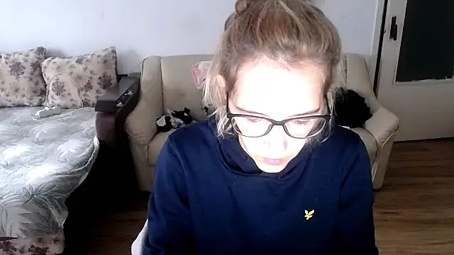 SexxyLety online show from 11.26.25