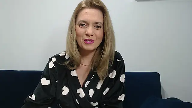 Snapshot of MysticCreature chatting on 02.21.25 MysticCreature online show from 02.21.25