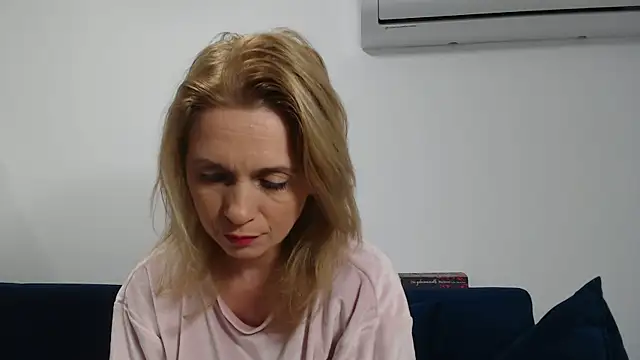 MysticCreature online show from 03.10.26