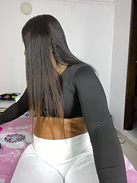 Snapshot of sandylau chatting on 06.16.26 sandylau online show from 06.16.26