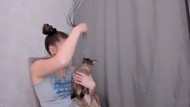 why again me online show from 02.10.25