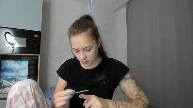 why again me online show from 10.31.25