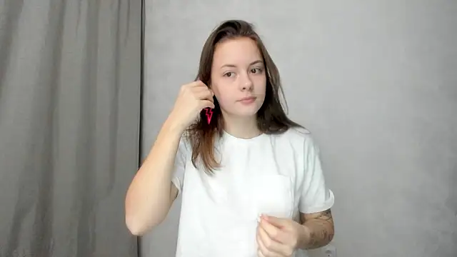 Snapshot of why_again_me chatting on 02.24.26 why again me online show from 02.24.26