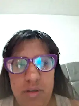 Snapshot of ZaidaWet chatting on 03.11.25 ZaidaWet online show from 03.11.25