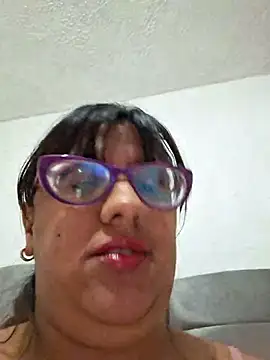 Snapshot of ZaidaWet chatting on 03.20.25 ZaidaWet online show from 03.20.25