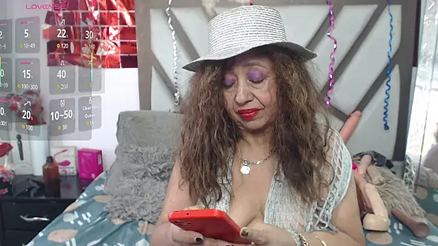 matureluna online show from 06.26.26