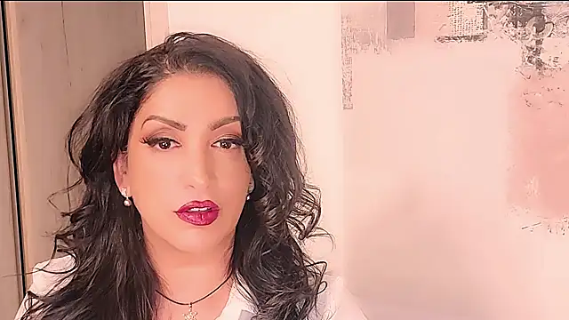 Snapshot of Wonderful_Woman chatting on 07.13.26 Wonderful Woman online show from 07.13.26