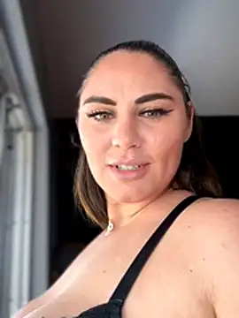 lovely beast online show from 02.20.26