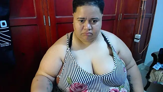 hotlesby4uxxx online show from 05.05.26