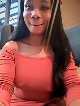 Snapshot of __Nessa__ chatting on 11.15.25 Nessa online show from 11.15.25