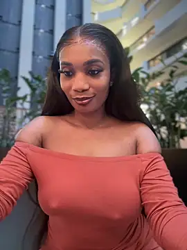 Snapshot of __Nessa__ chatting on 11.29.25 Nessa online show from 11.29.25