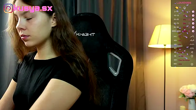 Snapshot of KusyaSex chatting on 03.22.25 KusyaSex online show from 03.22.25