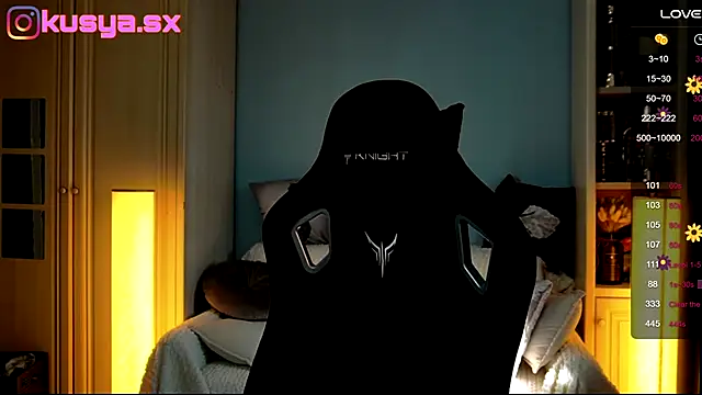 Snapshot of KusyaSex chatting on 09.19.25 KusyaSex online show from 09.19.25