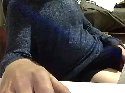 Snapshot of BADGUY2021 chatting on 01.18.26 BADGUY2021 online show from 01.18.26