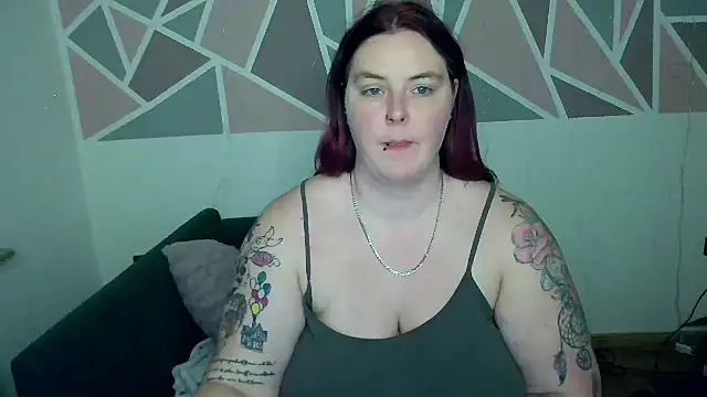 JoyceKyra91 online show from 01.05.25