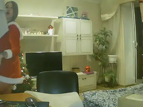 Valerivv online show from 12.25.24