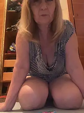 Snapshot of Irina2909@xh chatting on 06.13.26 Irina2909xh online show from 06.13.26