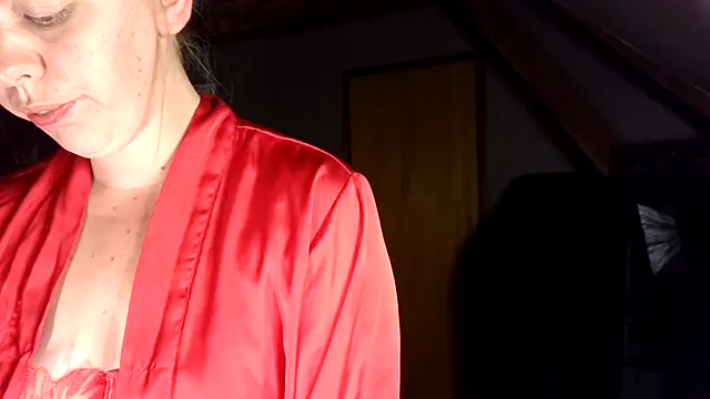 MissGirly online show from 09.10.25