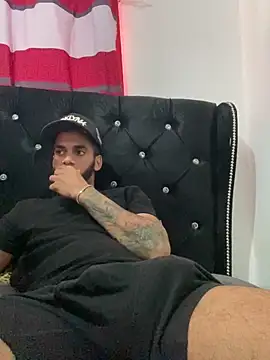 Snapshot of Moodxxx00 chatting on 02.27.25 Moodxxx00 online show from 02.27.25