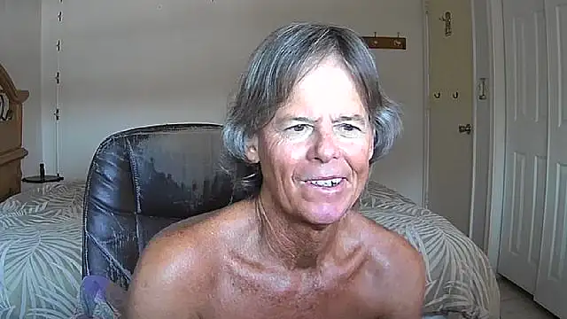 Snapshot of nakeedcowboi65 chatting on 07.28.26 nakeedcowboi65 online show from 07.28.26