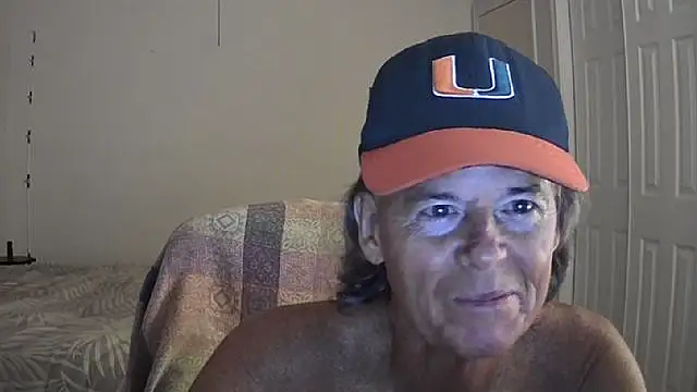 Snapshot of nakeedcowboi65 chatting on 08.04.26 nakeedcowboi65 online show from 08.04.26