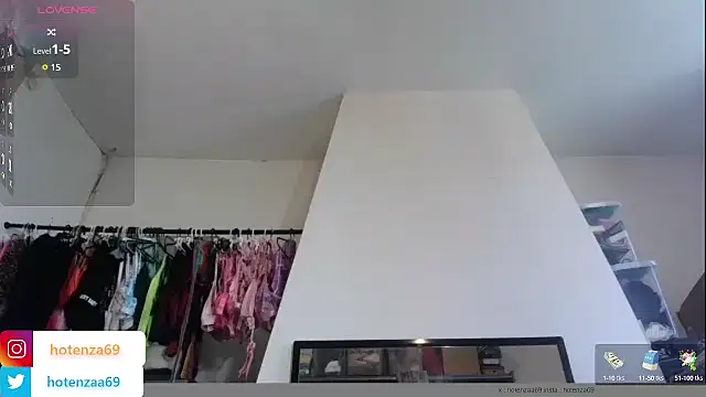 Snapshot of Hotenza69 chatting on 03.11.25 Hotenza69 online show from 03.11.25