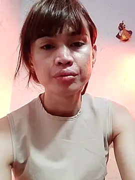 Snapshot of QueenSoreal chatting on 03.09.25 QueenSoreal online show from 03.09.25