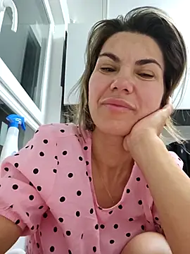 FeliciaKrige online show from 04.30.26