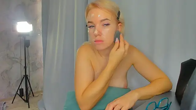 succubus online show from 10.31.25