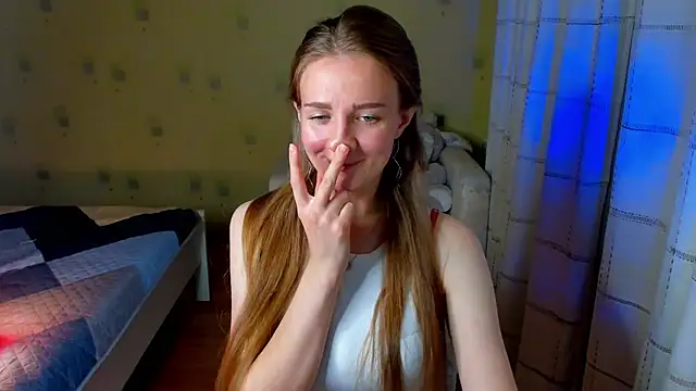 Snapshot of SweetMilkis chatting on 09.30.25 SweetMilkis online show from 09.30.25