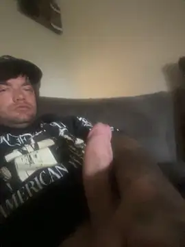 Snapshot of cumgitsumdic chatting on 11.08.25 cumgitsumdic online show from 11.08.25