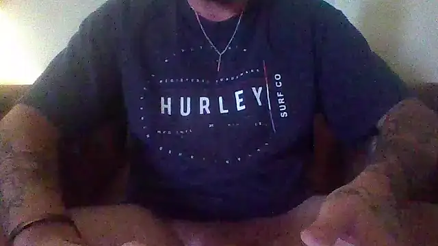 Snapshot of cumgitsumdic chatting on 12.16.25 cumgitsumdic online show from 12.16.25