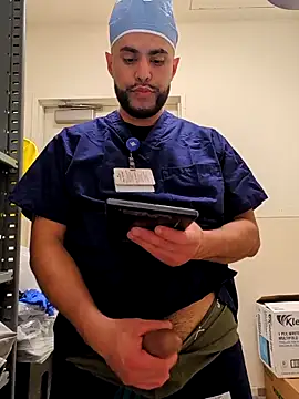 Snapshot of gardy8585 chatting on 02.01.26 gardy8585 online show from 02.01.26